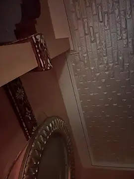 Snapshot of ORLA86 chatting on 10.05.25 ORLA86 online show from 10.05.25