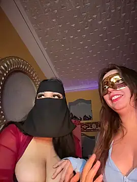 Snapshot of ORLA86 chatting on 11.17.25 ORLA86 online show from 11.17.25