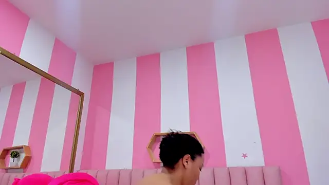 ISABELLA 020 online show from 09.23.25