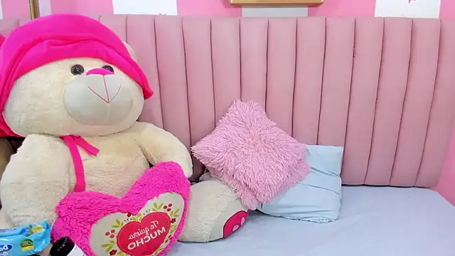 ISABELLA 020 online show from 12.01.25