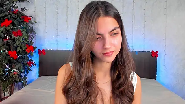 Milana Crystal  online show from 01.12.25