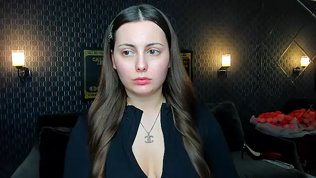 Snapshot of _extraterrestrial_ chatting on 10.07.25  extraterrestrial  online show from 10.07.25