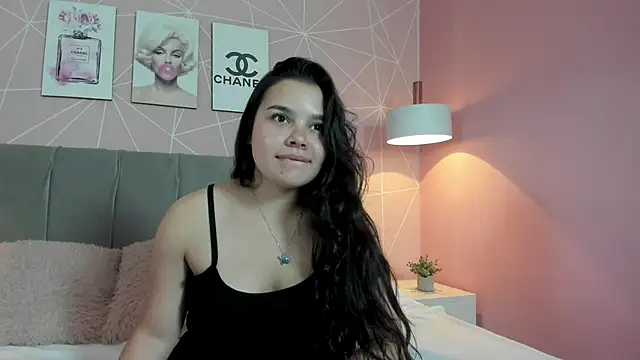 Snapshot of zara__sweet chatting on 02.03.25 zara sweet online show from 02.03.25