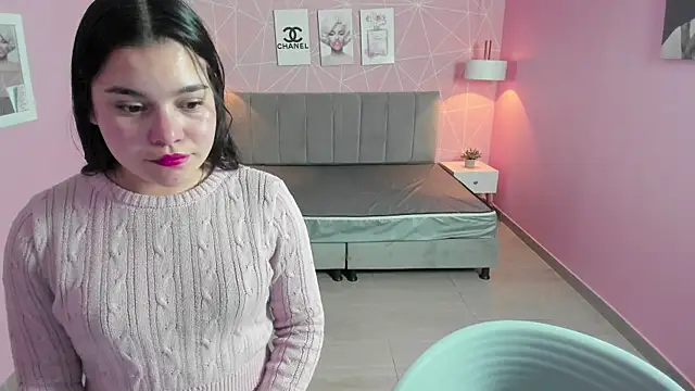 Snapshot of zara__sweet chatting on 03.20.25 zara sweet online show from 03.20.25