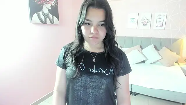 Snapshot of zara__sweet chatting on 10.01.25 zara sweet online show from 10.01.25
