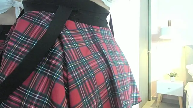 Snapshot of zara__sweet chatting on 10.20.25 zara sweet online show from 10.20.25