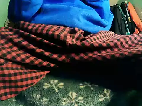 Snapshot of andrescaraballo chatting on 09.27.25 andrescaraballo online show from 09.27.25