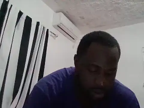Snapshot of Bighood_T chatting on 12.12.24 Bighood T online show from 12.12.24