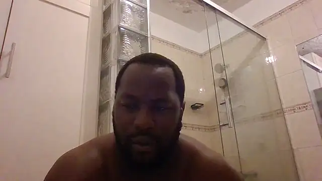 Snapshot of Bighood_T chatting on 09.17.25 Bighood T online show from 09.17.25