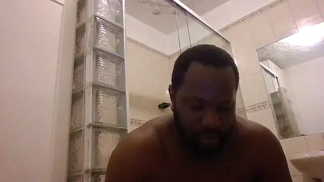 Snapshot of Bighood_T chatting on 10.15.25 Bighood T online show from 10.15.25