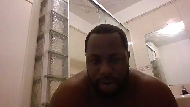 Snapshot of Bighood_T chatting on 10.20.25 Bighood T online show from 10.20.25