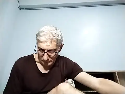 BIGUNCUTHARDCOCK online show from 09.18.25