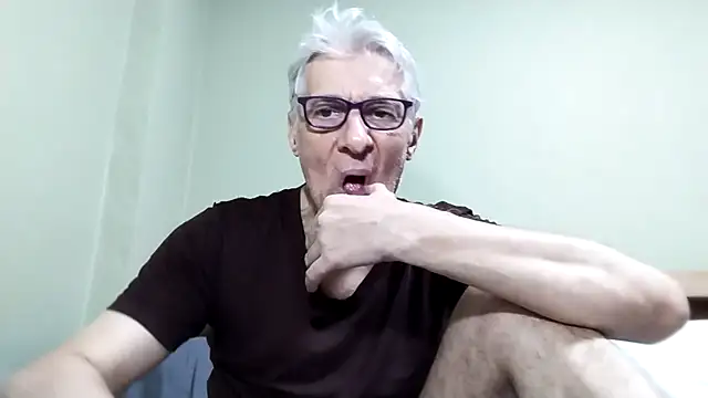 BIGUNCUTHARDCOCK online show from 11.19.25