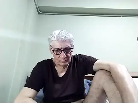 BIGUNCUTHARDCOCK online show from 11.22.25