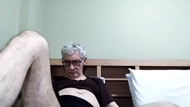 BIGUNCUTHARDCOCK online show from 11.24.25