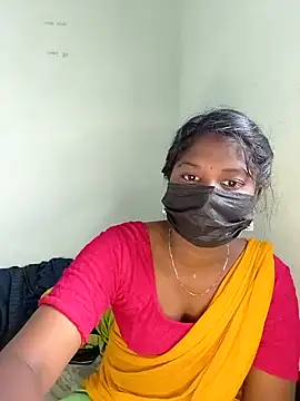 Snapshot of tamilachi4u chatting on 12.25.24 tamilachi4u online show from 12.25.24