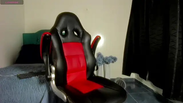 estebanlobo- online show from 01.18.25