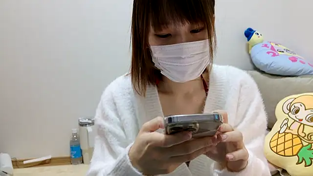 Snapshot of hi---chan- chatting on 12.19.24 hi---chan- online show from 12.19.24