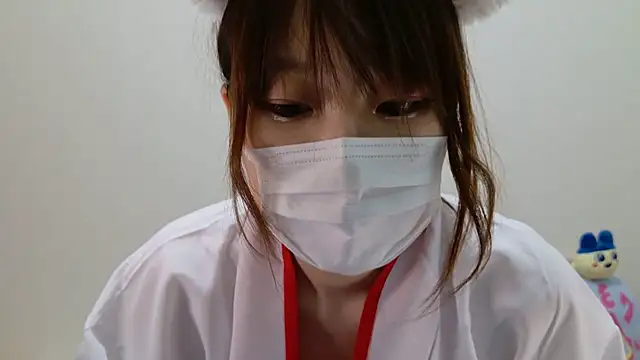 Snapshot of hi---chan- chatting on 01.04.25 hi---chan- online show from 01.04.25