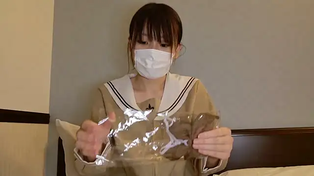 Snapshot of hi---chan- chatting on 01.18.25 hi---chan- online show from 01.18.25