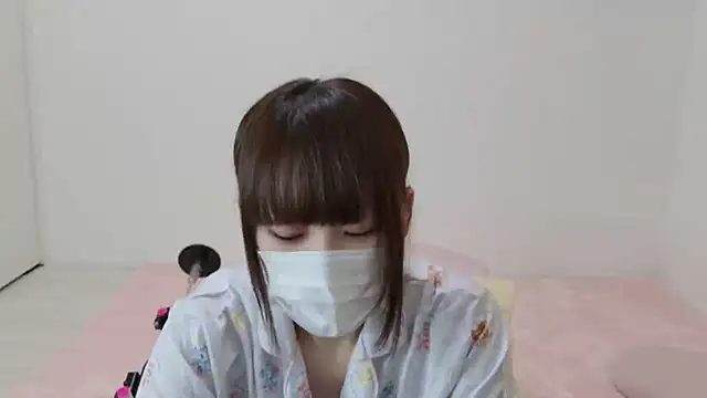 Snapshot of hi---chan- chatting on 09.10.25 hi---chan- online show from 09.10.25