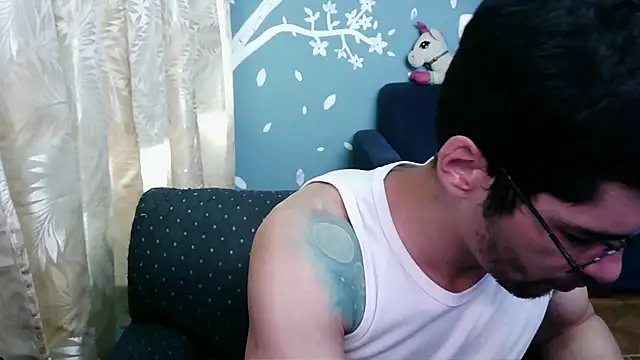 Snapshot of ponzothc chatting on 10.19.25 ponzothc online show from 10.19.25