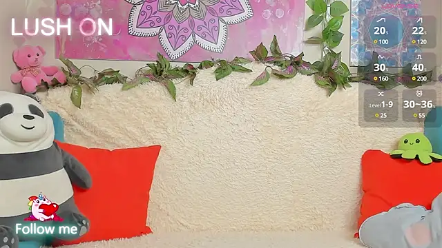 Snapshot of Ann_EX_Mooni chatting on 02.08.25 Ann EX Mooni online show from 02.08.25