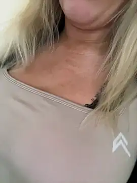 Snapshot of ChristyAdair chatting on 03.16.25 ChristyAdair online show from 03.16.25