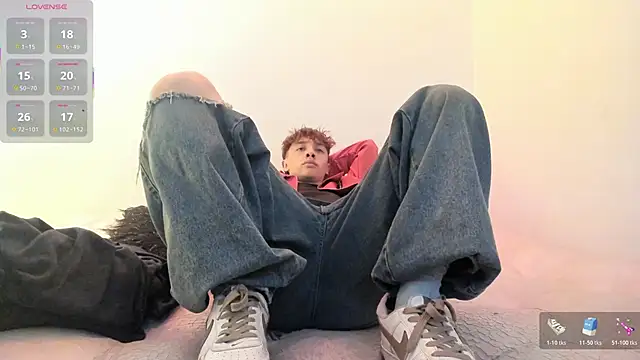 Tomy Rox online show from 12.03.25