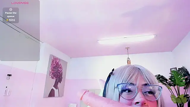 Snapshot of Red_lady chatting on 02.21.25 Red lady online show from 02.21.25