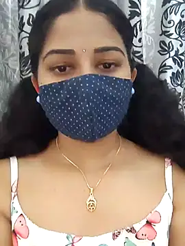 Snapshot of Angleannie chatting on 09.13.25 Angleannie online show from 09.13.25