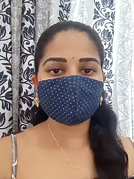 Snapshot of Angleannie chatting on 09.16.25 Angleannie online show from 09.16.25