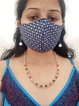 Snapshot of Angleannie chatting on 10.18.25 Angleannie online show from 10.18.25