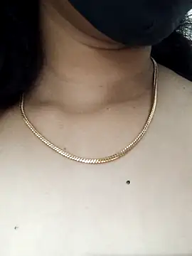 Snapshot of Angleannie chatting on 10.31.25 Angleannie online show from 10.31.25