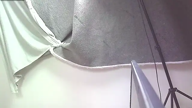 Snapshot of carolinesampaio chatting on 03.07.25 carolinesampaio online show from 03.07.25