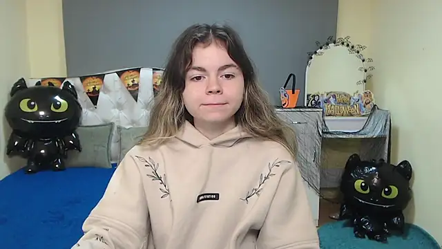 TinaRedly online show from 10.23.25