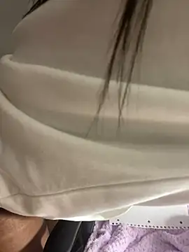 Snapshot of kellya_ chatting on 01.03.25 kellya online show from 01.03.25