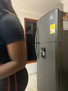 Snapshot of kellya_ chatting on 01.19.25 kellya online show from 01.19.25