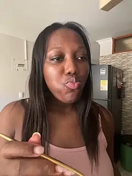 Snapshot of kellya_ chatting on 01.23.25 kellya online show from 01.23.25