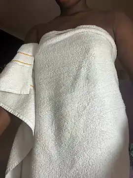 Snapshot of kellya_ chatting on 02.02.25 kellya online show from 02.02.25