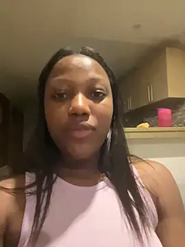 Snapshot of kellya_ chatting on 02.08.25 kellya online show from 02.08.25