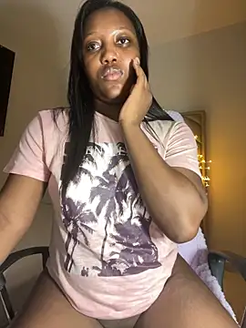 Snapshot of kellya_ chatting on 02.16.25 kellya online show from 02.16.25