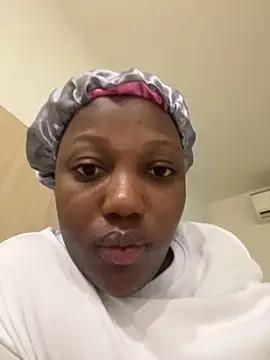 Snapshot of kellya_ chatting on 03.01.25 kellya online show from 03.01.25