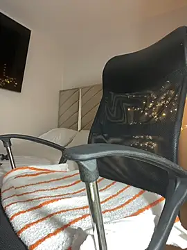 Snapshot of kellya_ chatting on 03.23.25 kellya online show from 03.23.25