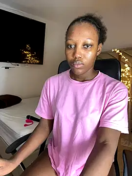 Snapshot of kellya_ chatting on 11.05.25 kellya online show from 11.05.25