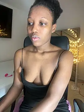 Snapshot of kellya_ chatting on 11.09.25 kellya online show from 11.09.25