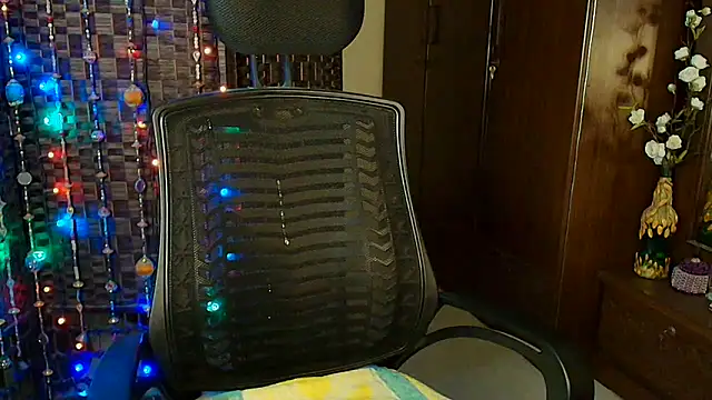 Snapshot of Hotty__Baby chatting on 10.08.25 Hotty  Baby online show from 10.08.25