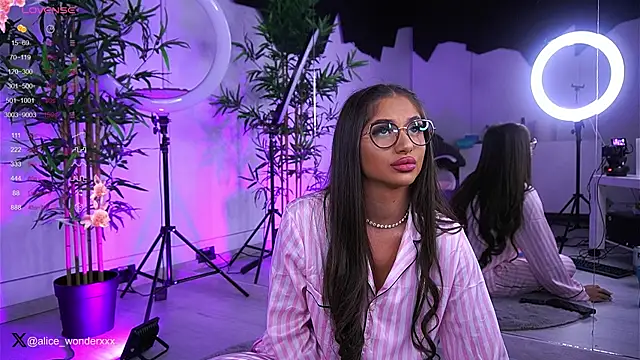 VanessaSimon online show from 01.19.25