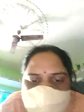 Snapshot of Nkumar173 chatting on 01.31.25 Nkumar173 online show from 01.31.25