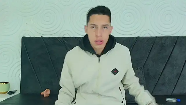 Snapshot of thiago19s chatting on 01.16.25 thiago19s online show from 01.16.25